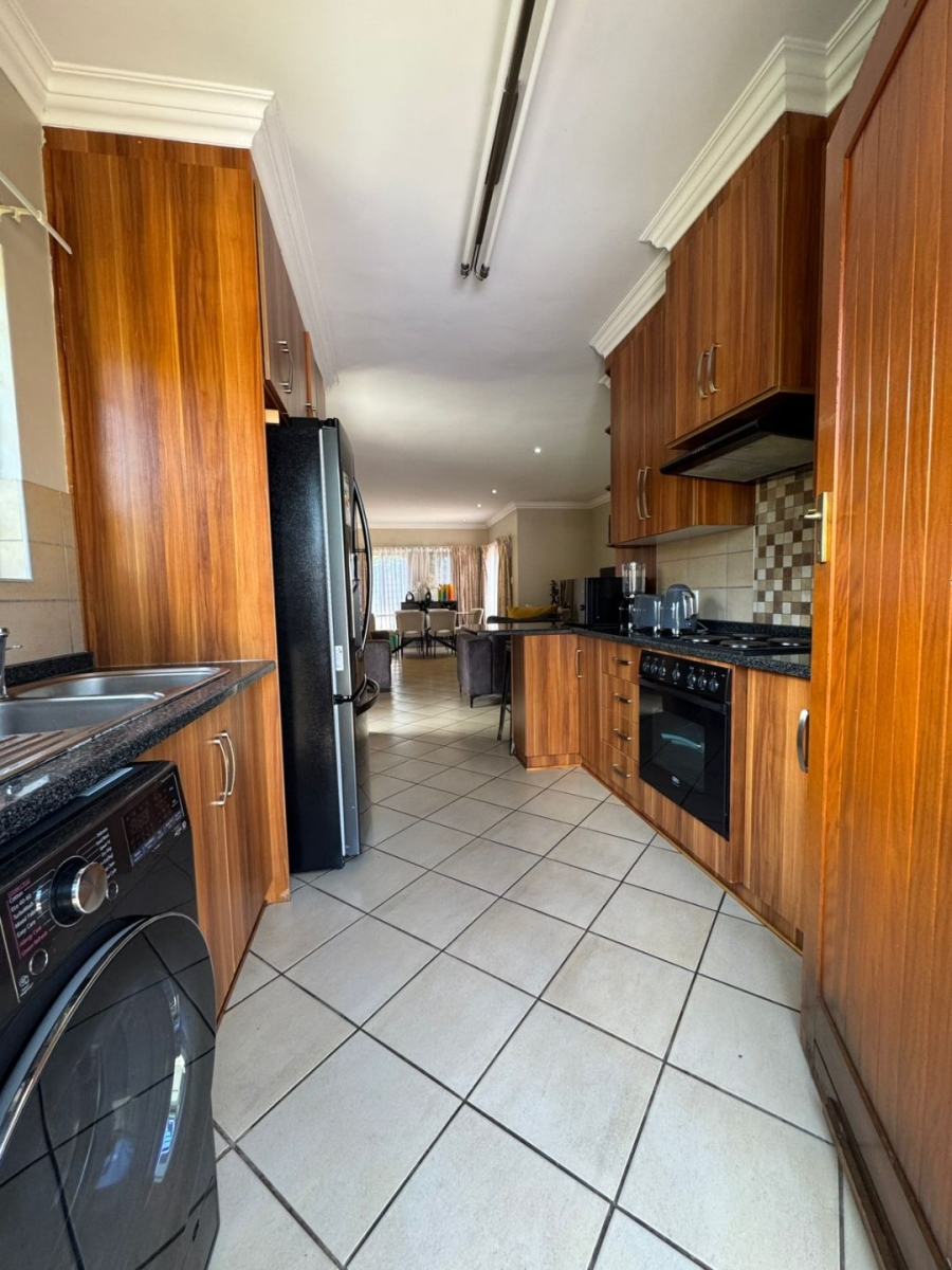 3 Bedroom Property for Sale in Wilkoppies North West